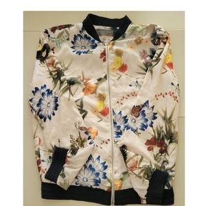 Cute Floral Jacket Size Small